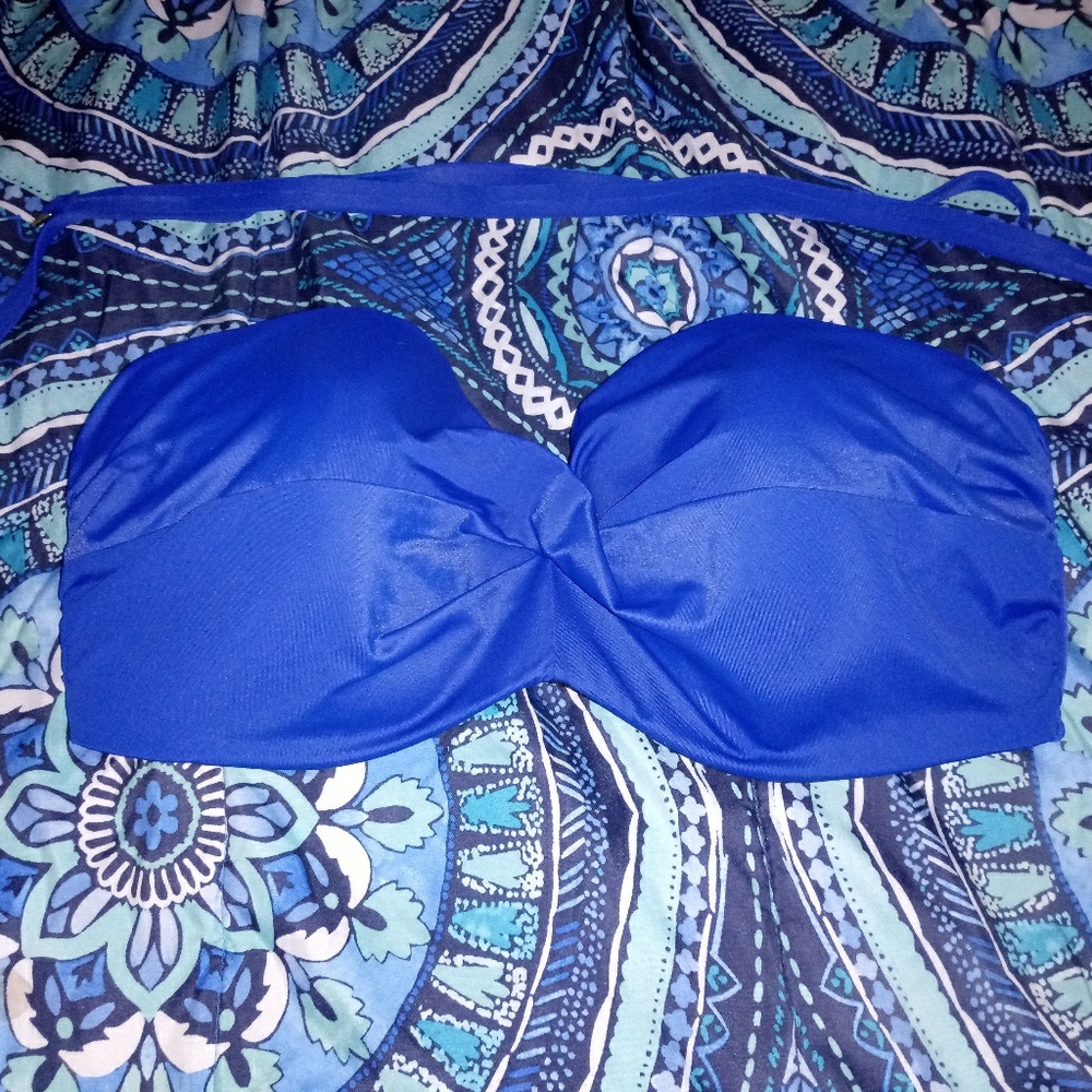 VS The Knockout Bandeau top 36DD